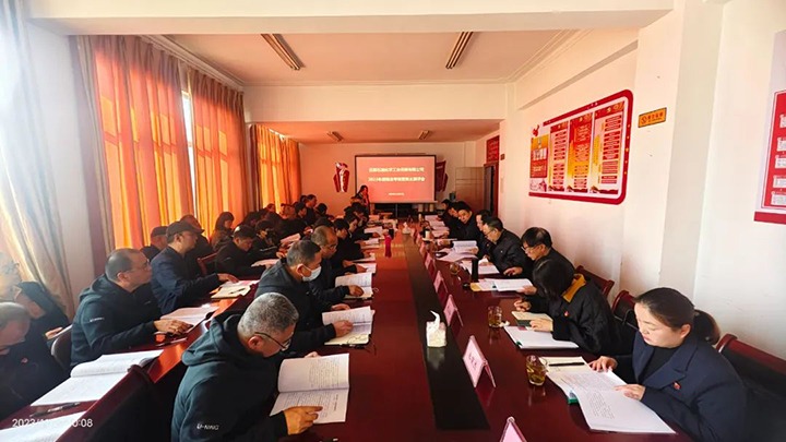 【聚焦兴发娱乐·(中国游)最新官方网站】兴发娱乐·(中国游)最新官方网站（煤化）集团党委副书记、工会主席王鑫一行到石油化学工业供销公司开展年度综合考核暨民主测评